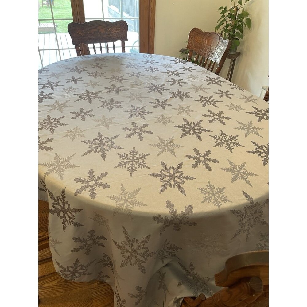 St Nicholas Square Silver Snowflake Christmas Tablecloth Winter Decor 114" READ